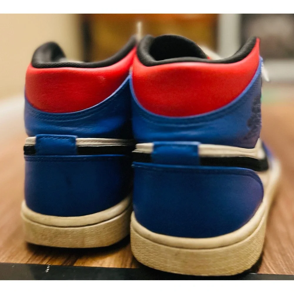Jordan 1 Mid Top 3 Mens Size 8 White Black Royal Red 554724-124